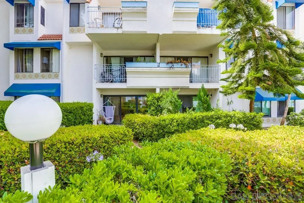 8308 Regents Rd Unit 1f