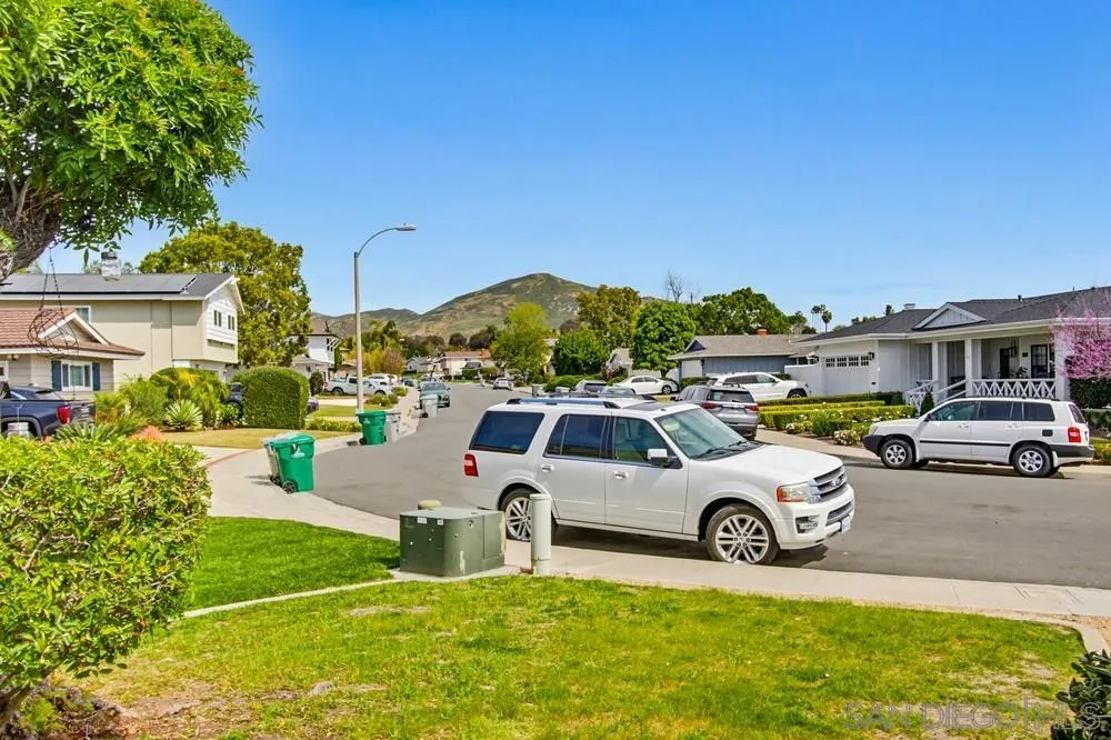 6390 Belle Glade Ave