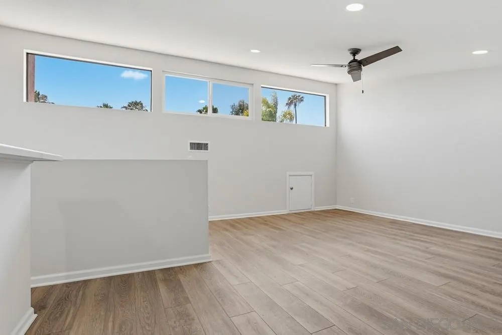 2564 Navarra Dr Unit 206