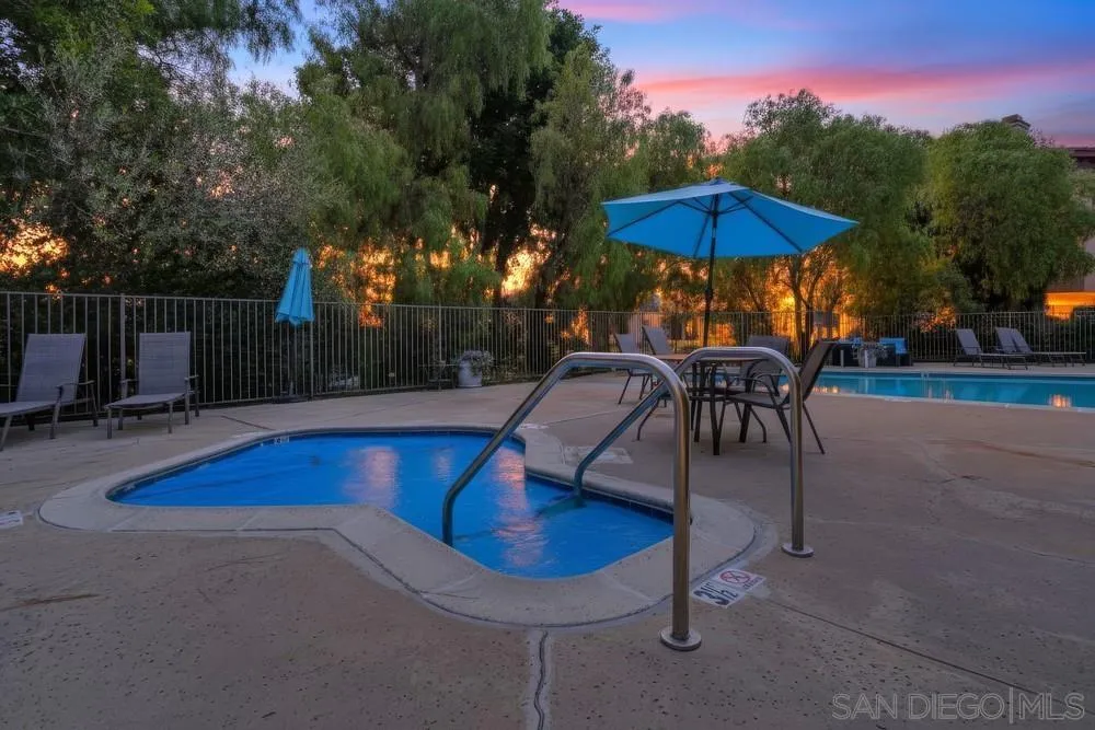 2564 Navarra Dr Unit 206
