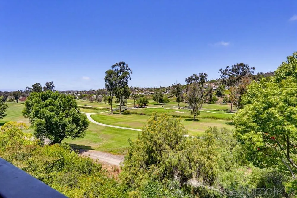 2564 Navarra Dr Unit 206