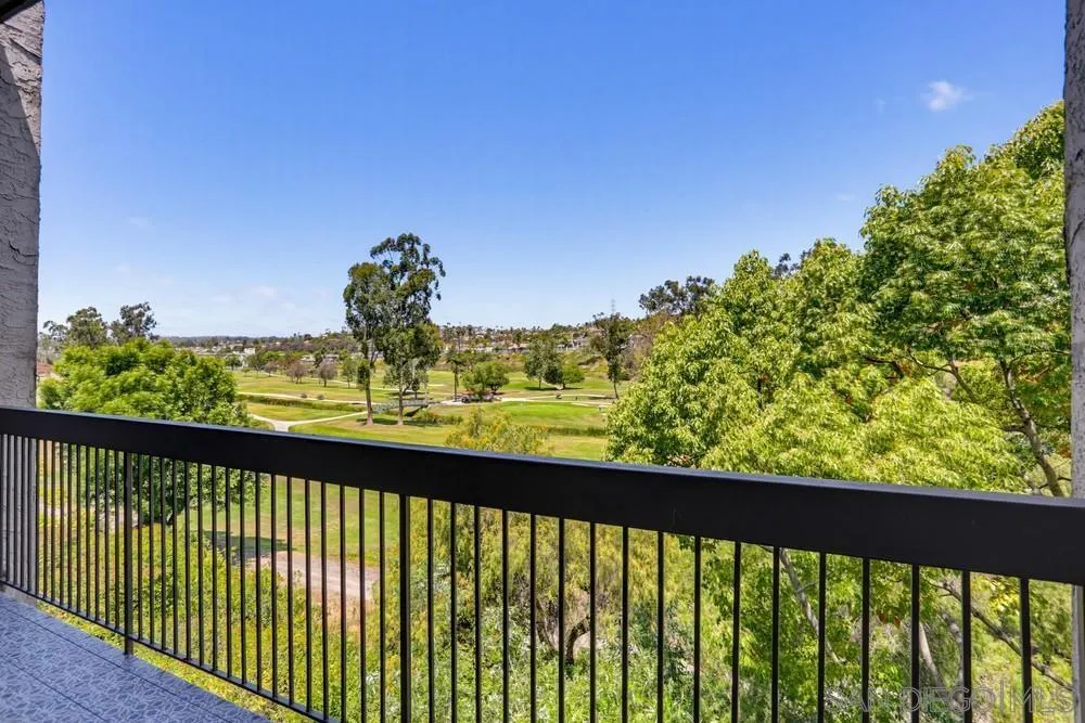 2564 Navarra Dr Unit 206