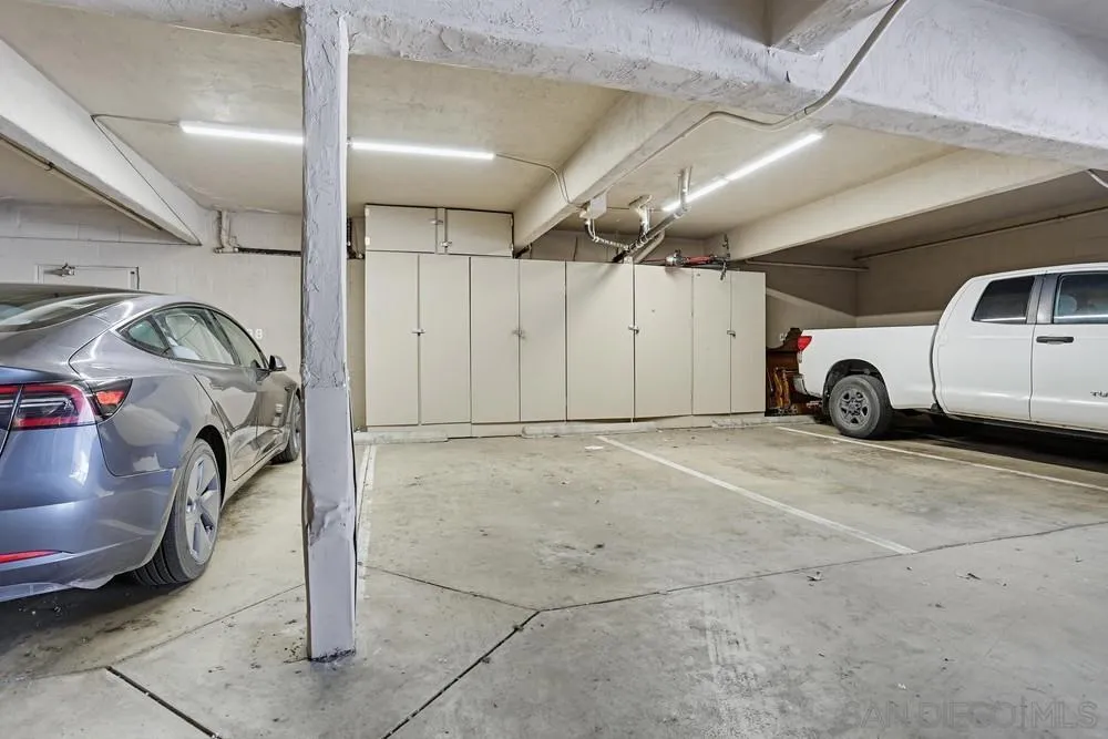 2564 Navarra Dr Unit 206