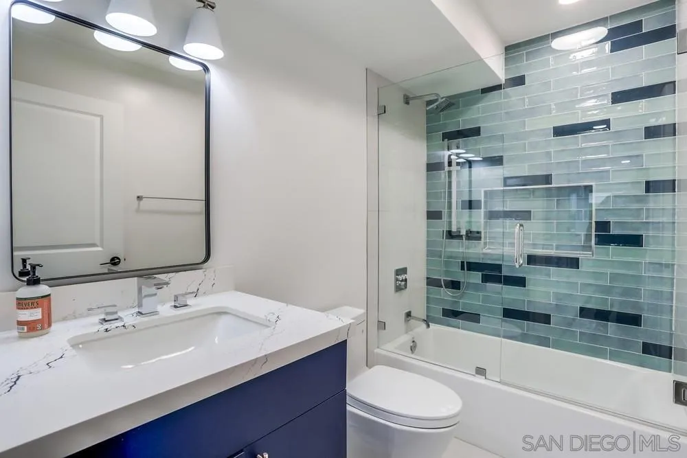 8308 Regents Rd Unit 1f