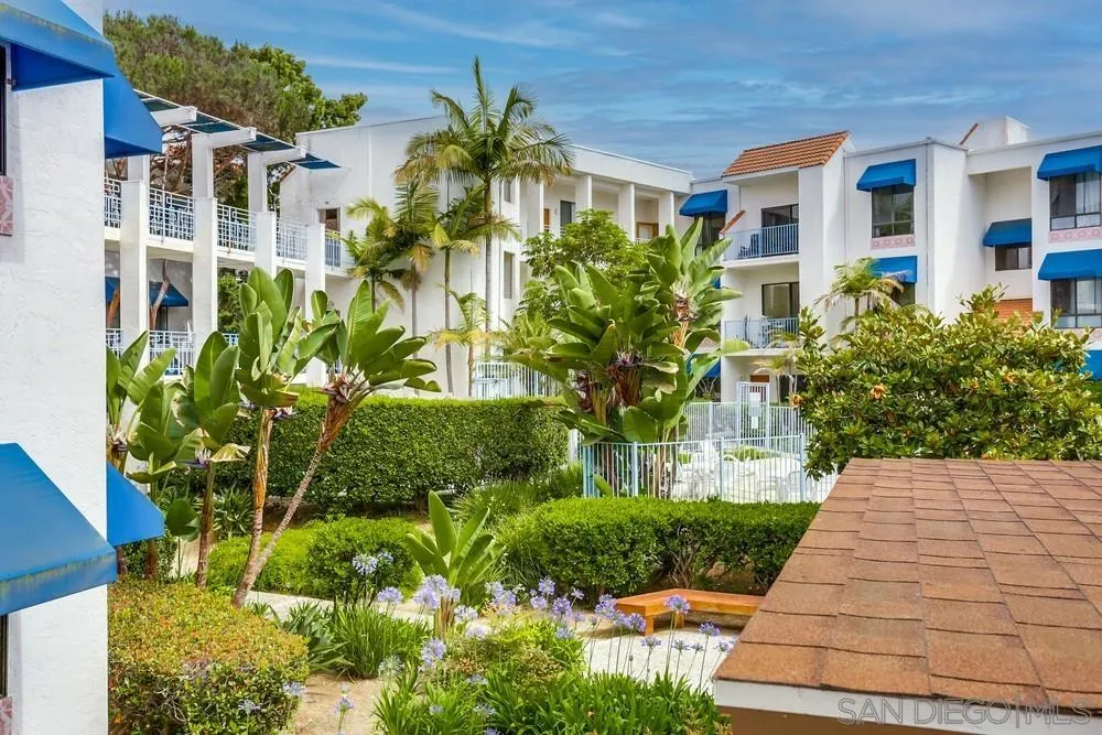 8308 Regents Rd Unit 1f