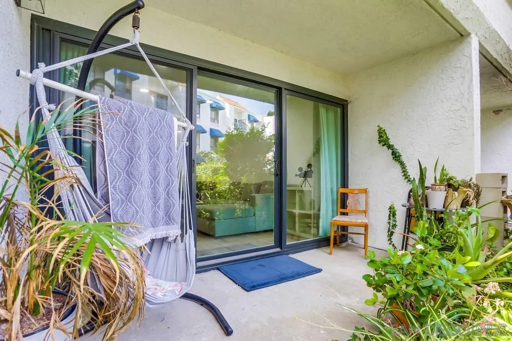 8308 Regents Rd Unit 1f