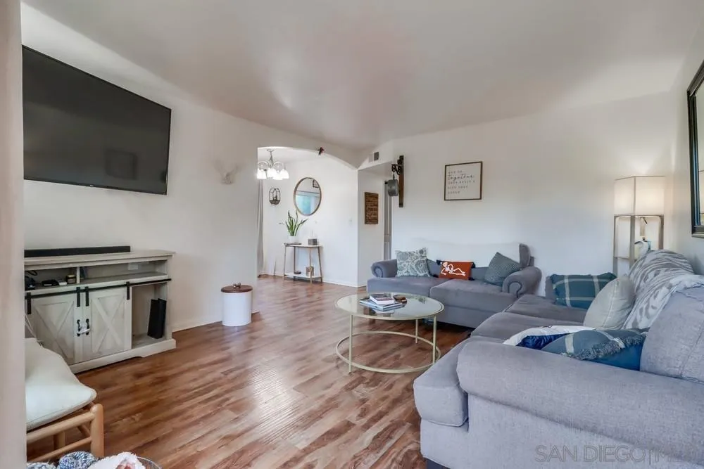 4473 Home Ave Unit 1