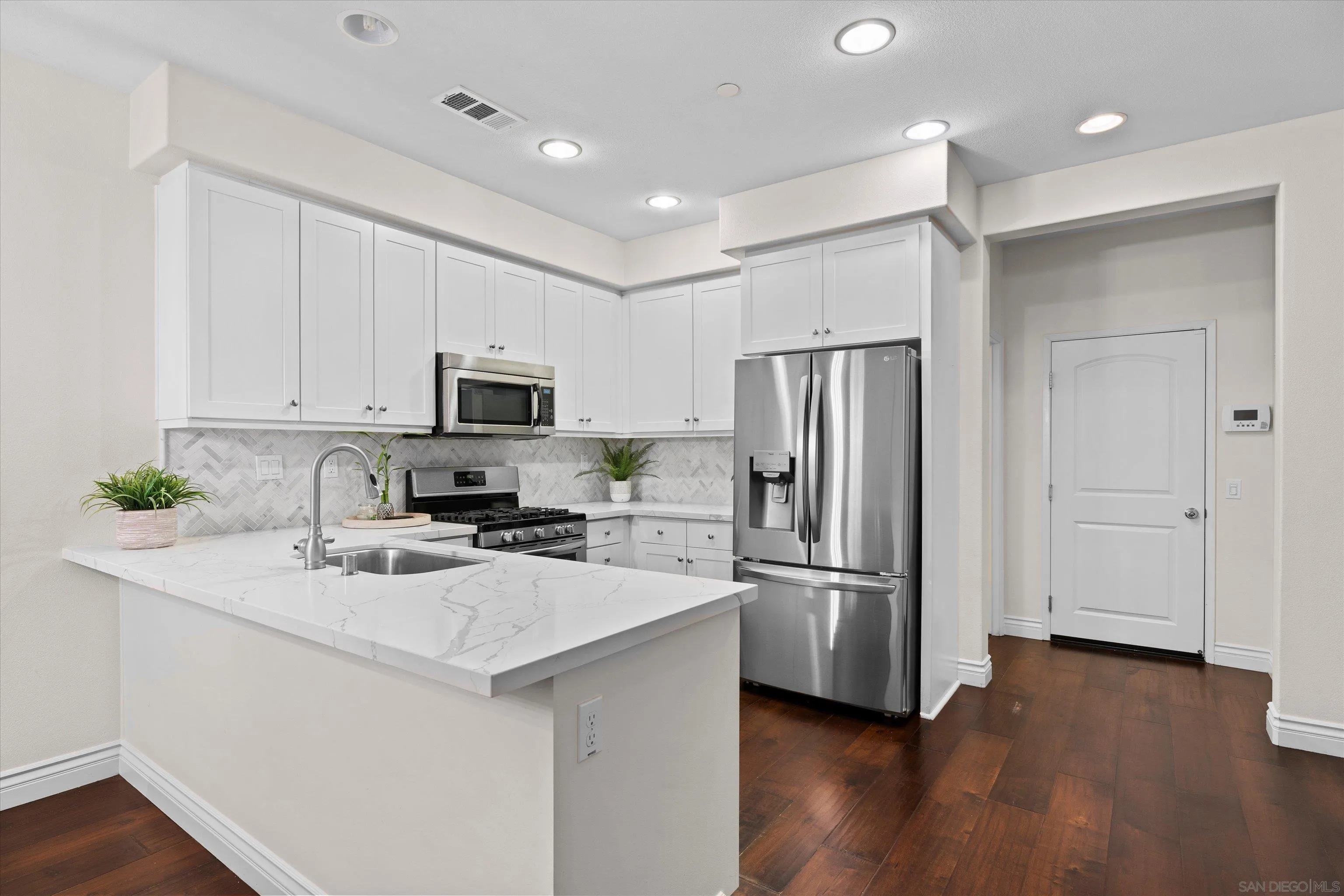 1360 Santa Victoria Rd Unit 3