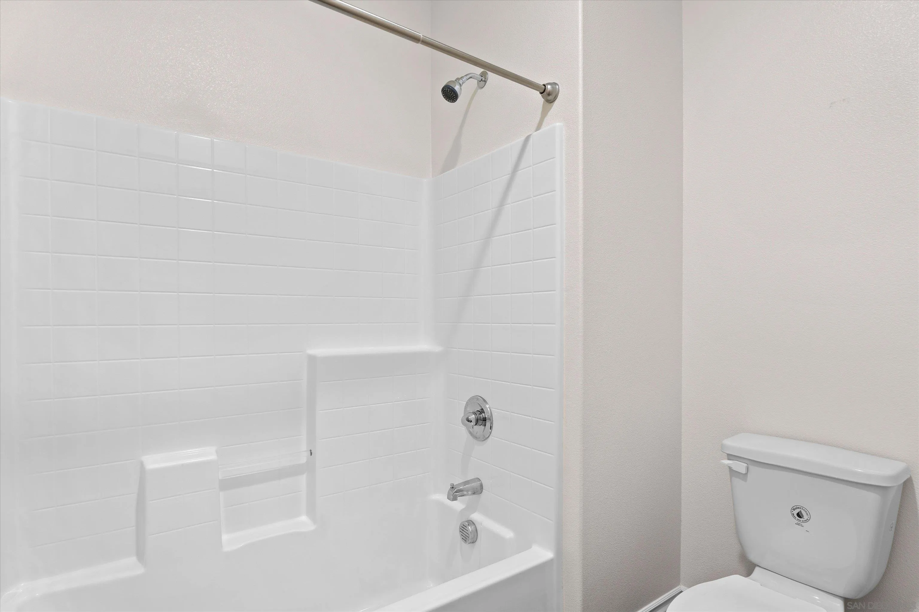1360 Santa Victoria Rd Unit 3