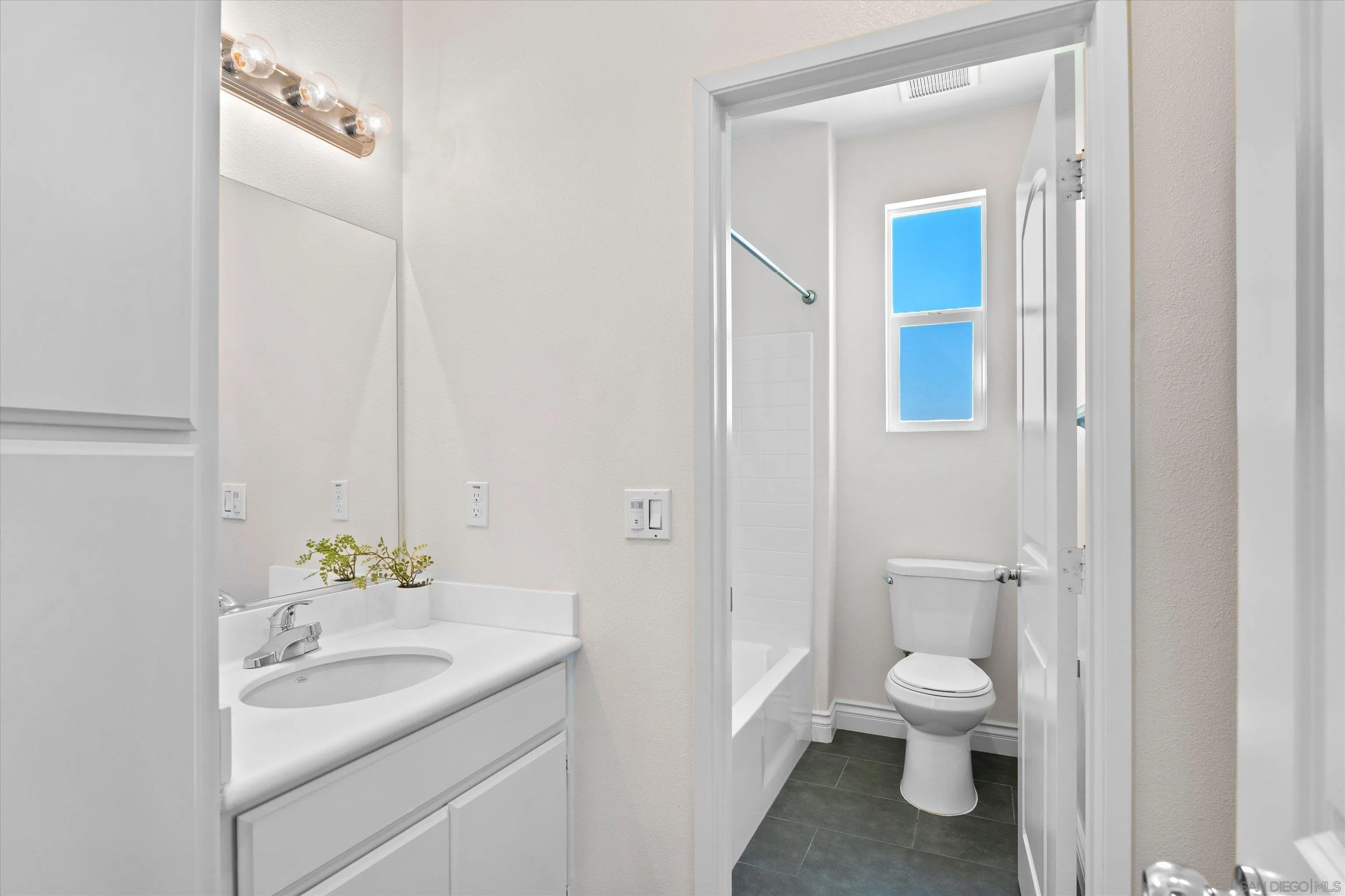 1360 Santa Victoria Rd Unit 3
