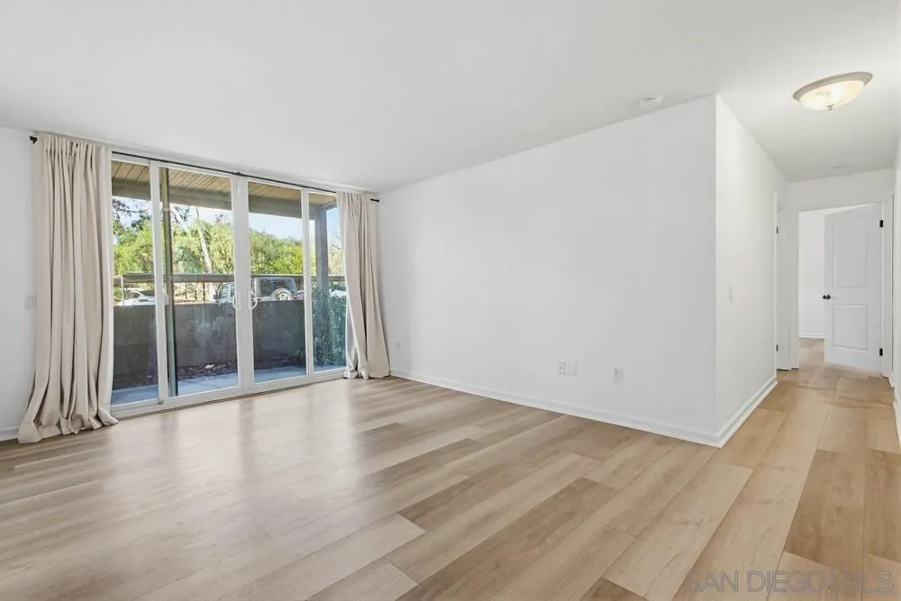 1350 N Escondido Blvd Unit: 67