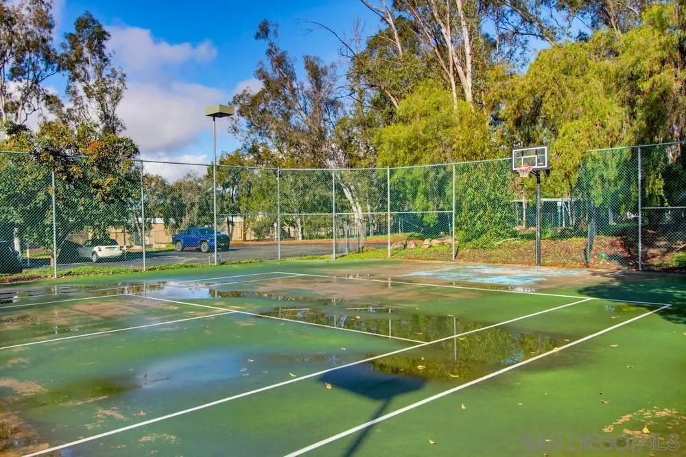 1350 N Escondido Blvd Unit: 67