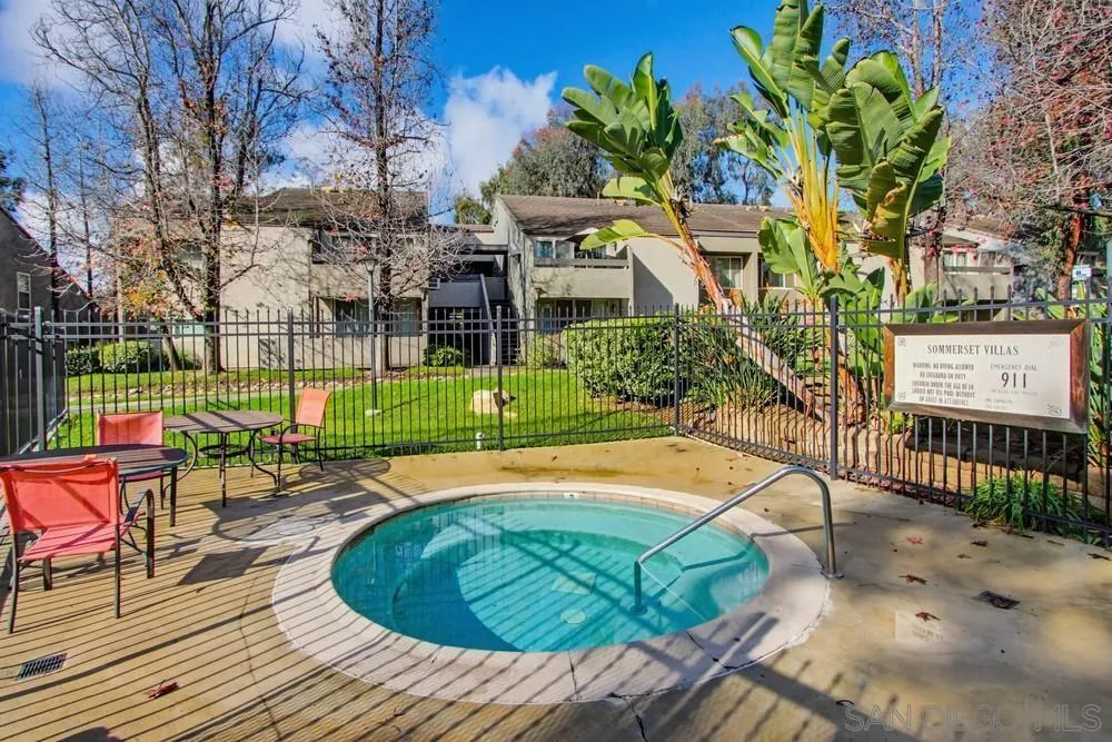 1350 N Escondido Blvd Unit: 67