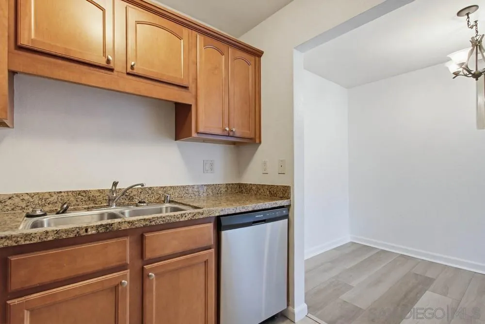 1350 N Escondido Blvd Unit: 67