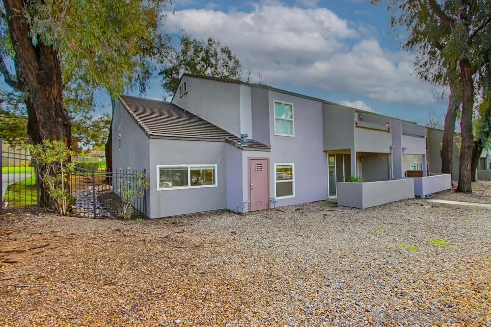 1350 N Escondido Blvd Unit: 67