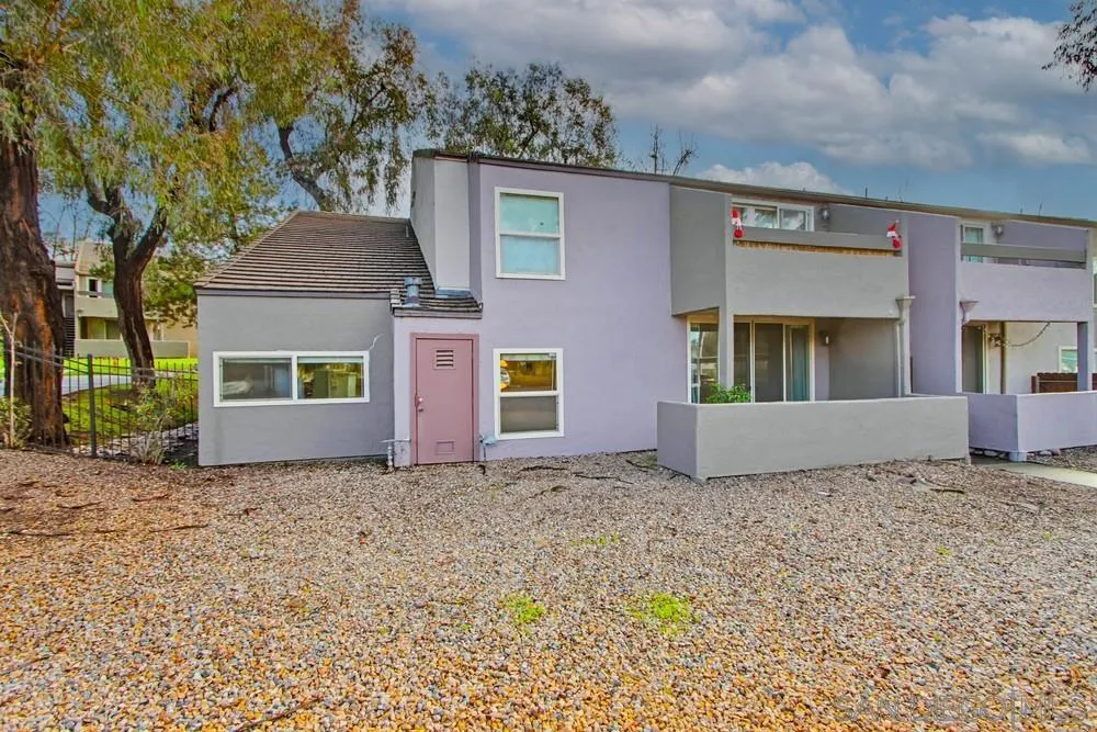 1350 N Escondido Blvd Unit: 67