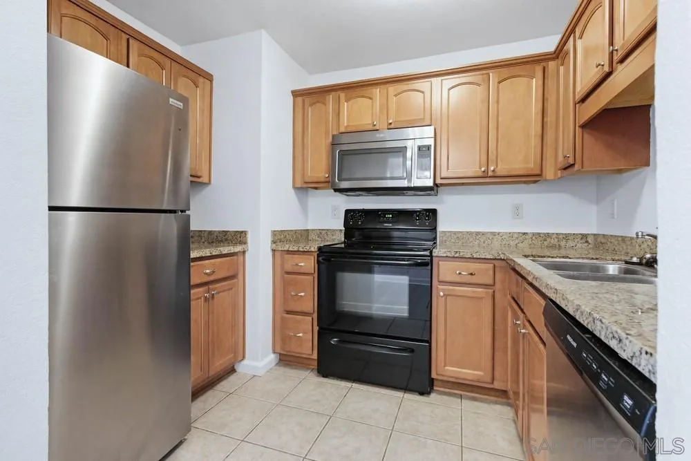 1350 N Escondido Blvd Unit: 67