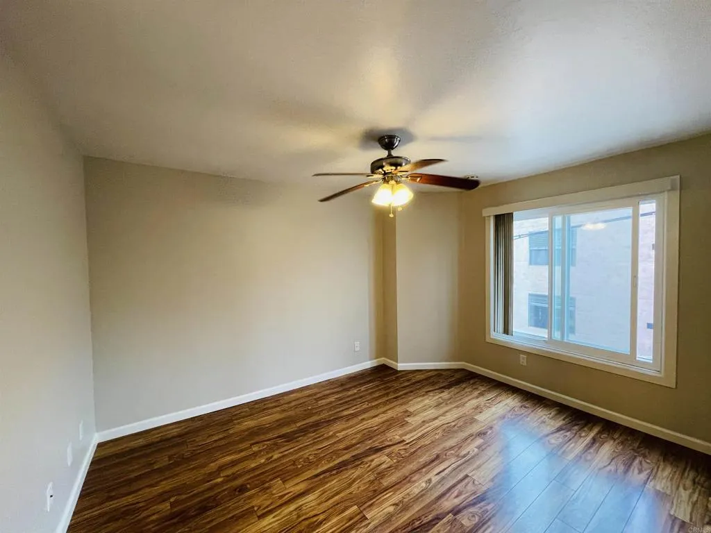 4452 Mentone Street Unit 205, Ocean Beach (san Diego) Unit: 205