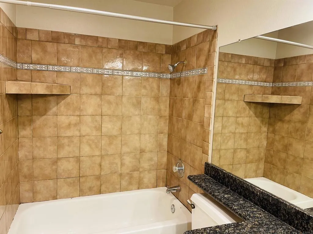 4452 Mentone Street Unit 205, Ocean Beach (san Diego) Unit: 205