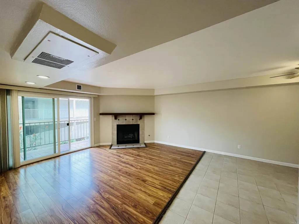 4452 Mentone Street Unit 205, Ocean Beach (san Diego) Unit: 205