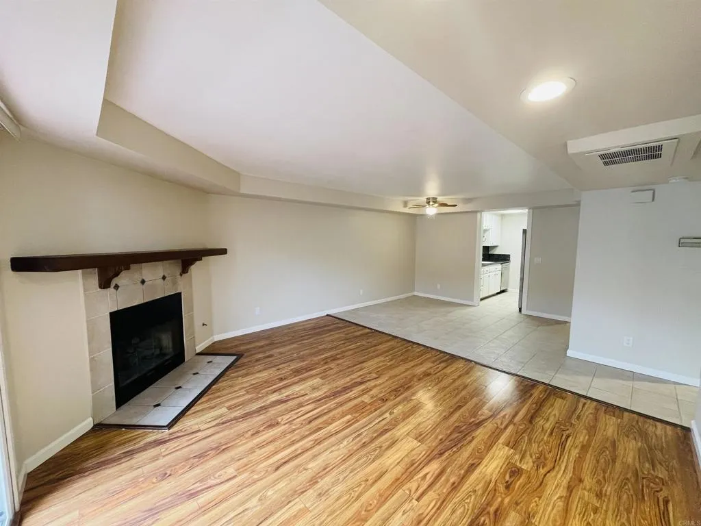 4452 Mentone Street Unit 205, Ocean Beach (san Diego) Unit: 205