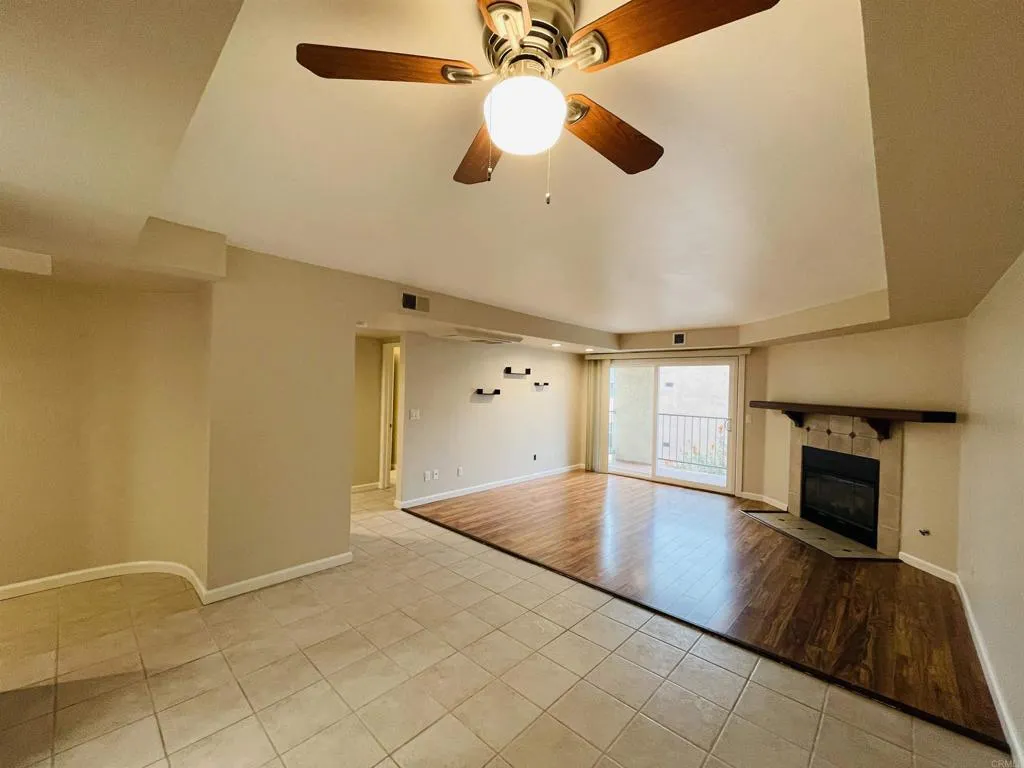 4452 Mentone Street Unit 205, Ocean Beach (san Diego) Unit: 205