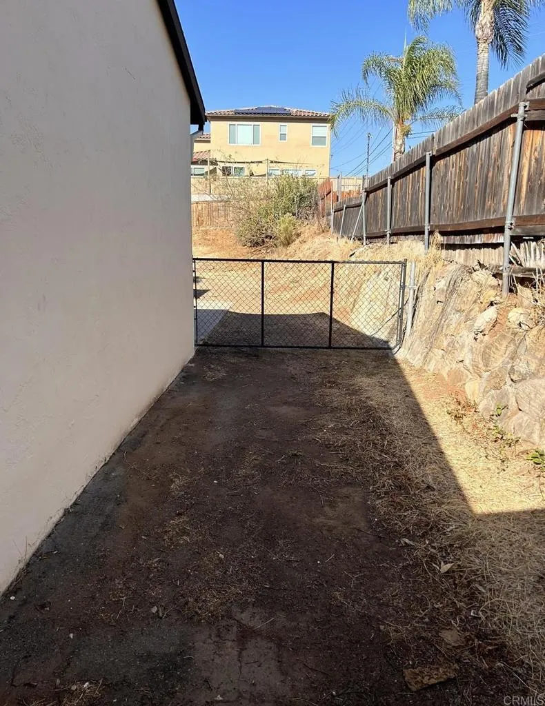 13606 E Lakeview Road