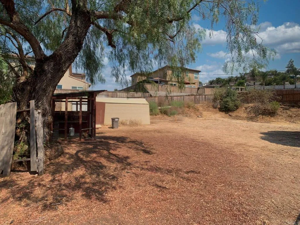 13606 E Lakeview Road