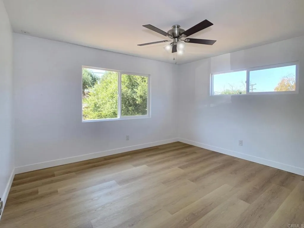 13606 E Lakeview Road