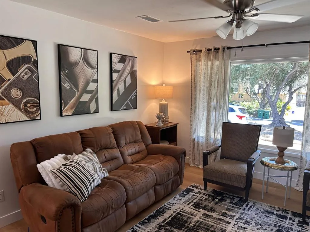 13606 E Lakeview Road