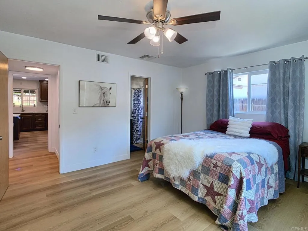 13606 E Lakeview Road