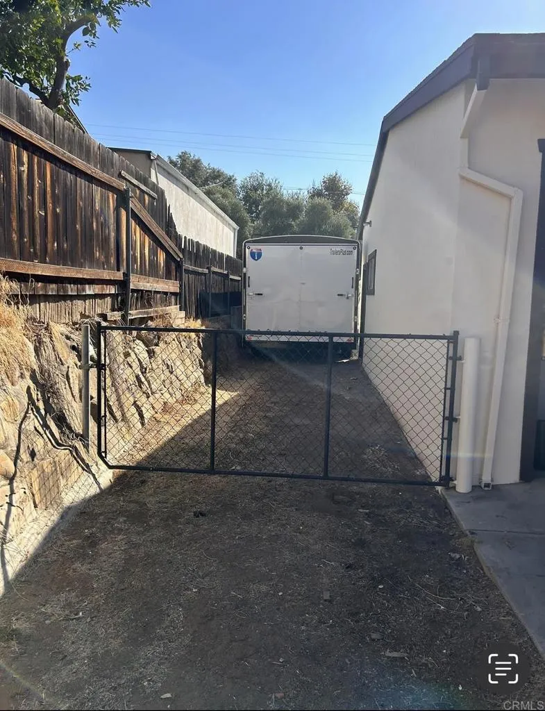 13606 E Lakeview Road