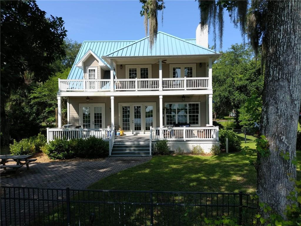 113 River Walk Drive
