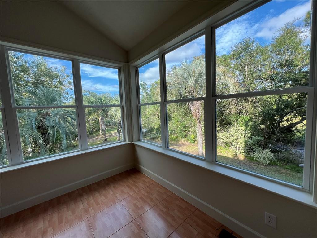 133 Yellow Bluff Lane