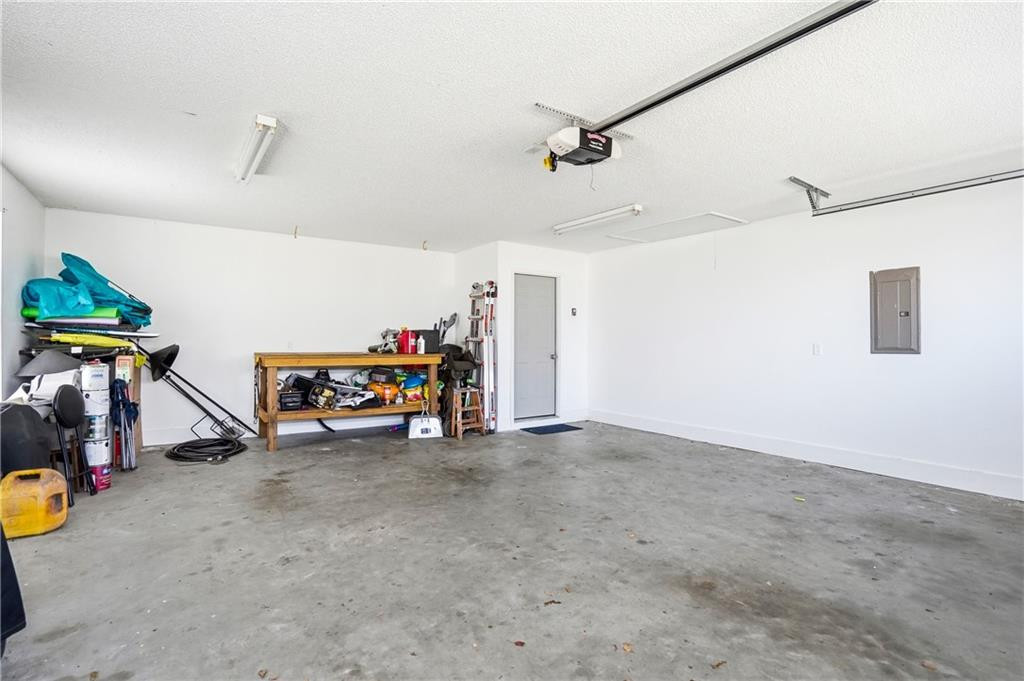 324 Crossbridge Drive