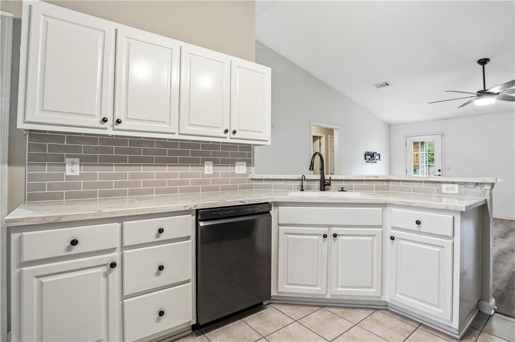 101 Ronalds Court, St. Marys