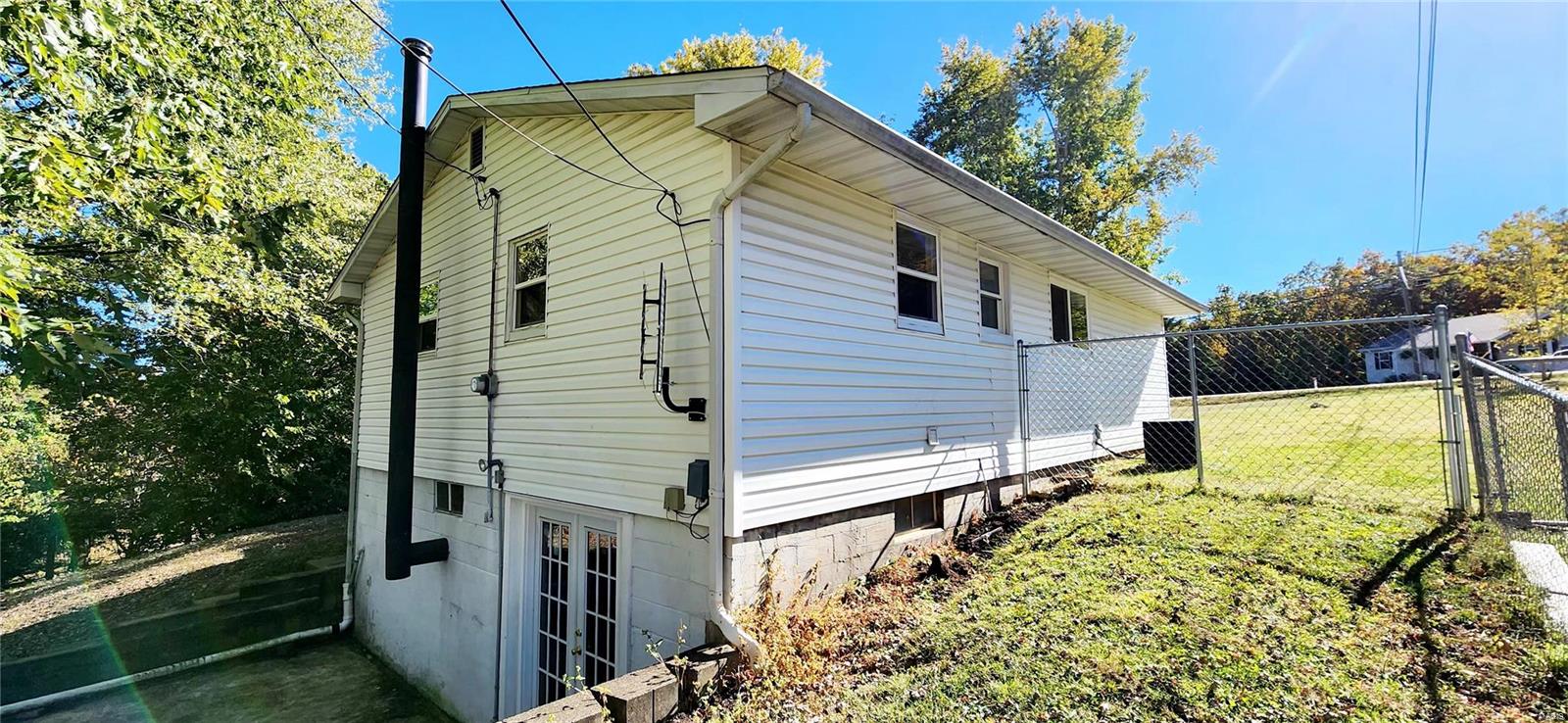 930 Sappingtong Bridge Road