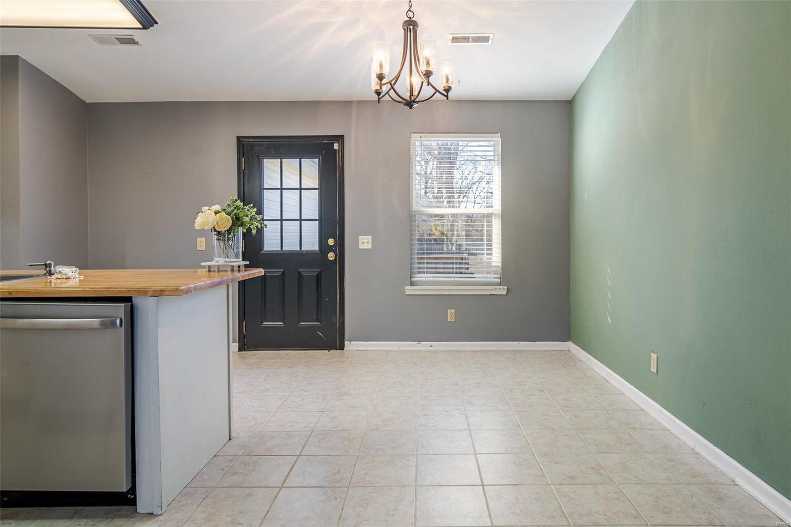 979 Huntington Meadows Lane