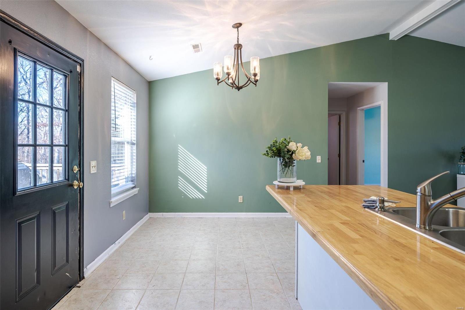 979 Huntington Meadows Lane