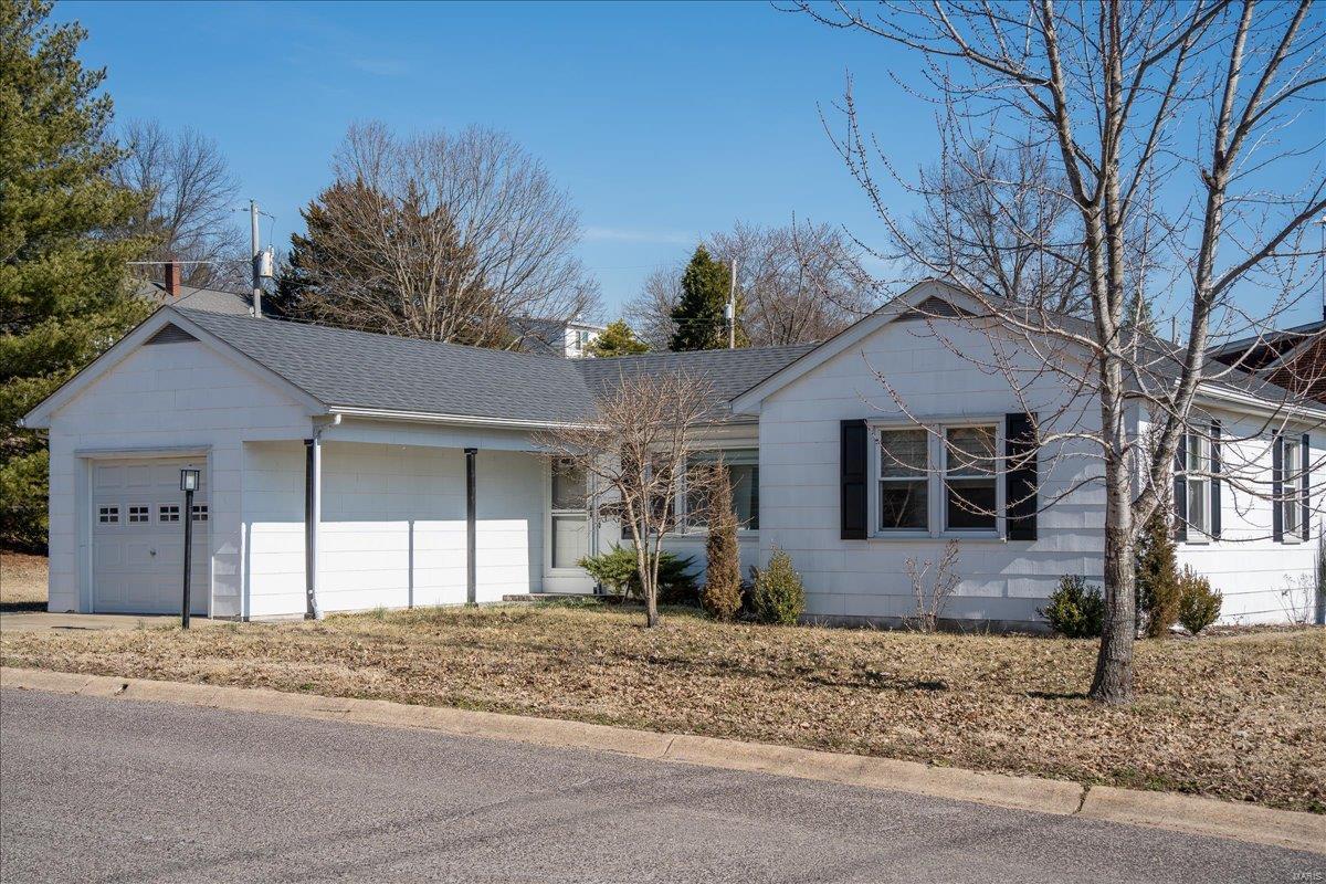 320 Penn