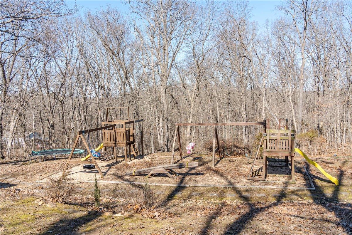858 Ivy Drive