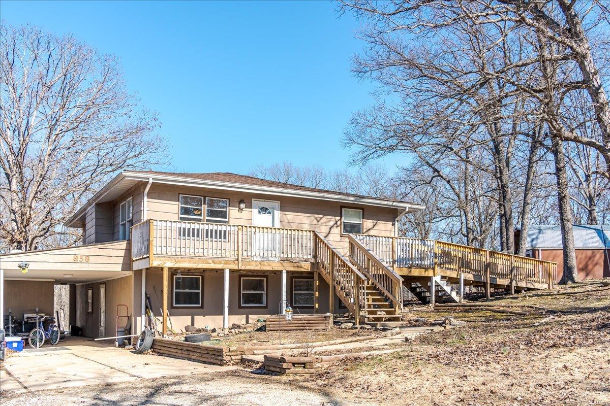 858 Ivy Drive