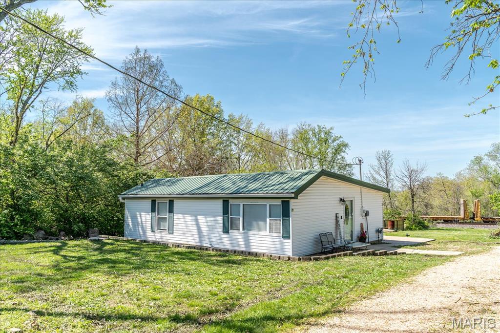 425 W Springfield Road