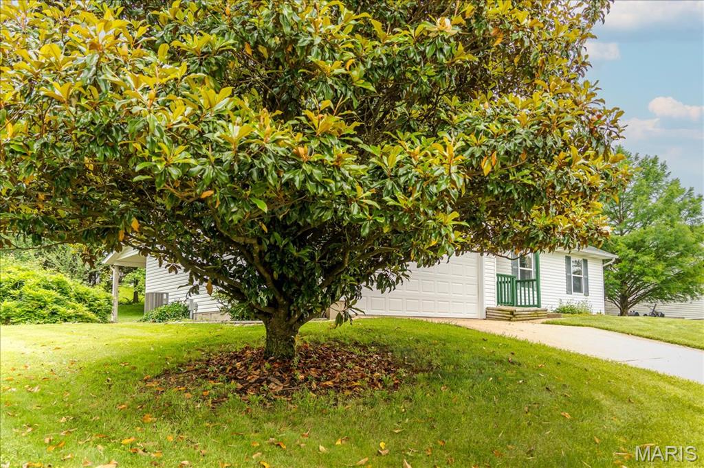 7736 Meadow View Circle