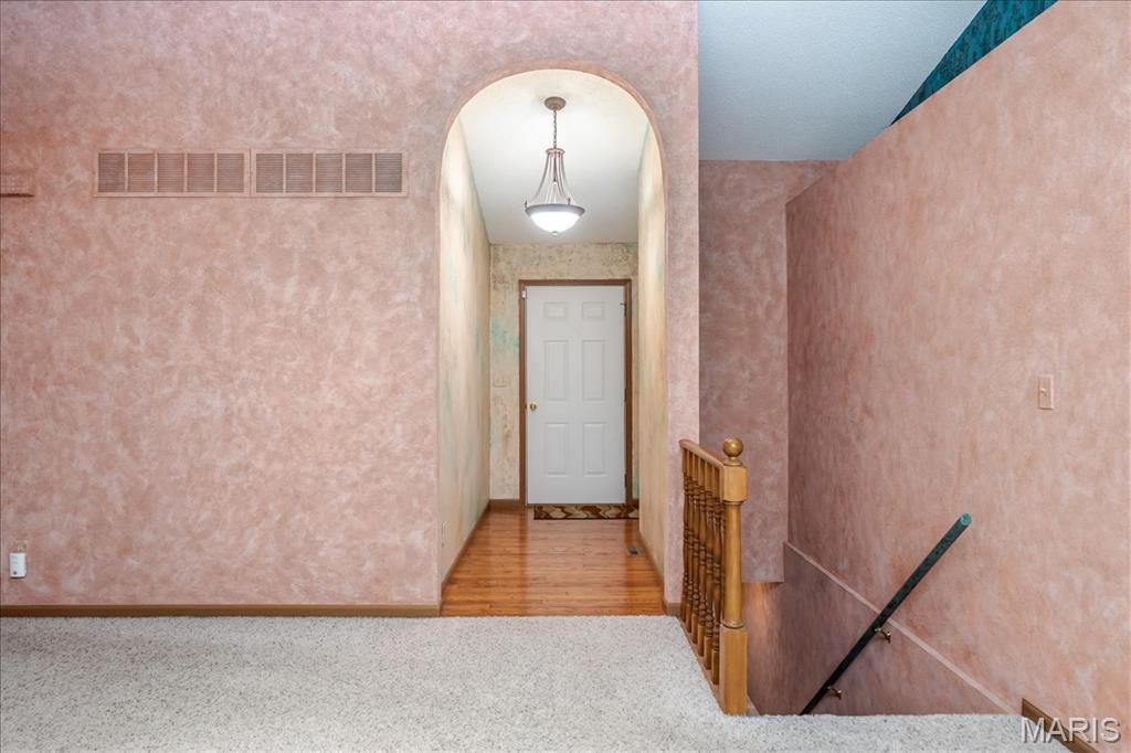 7736 Meadow View Circle