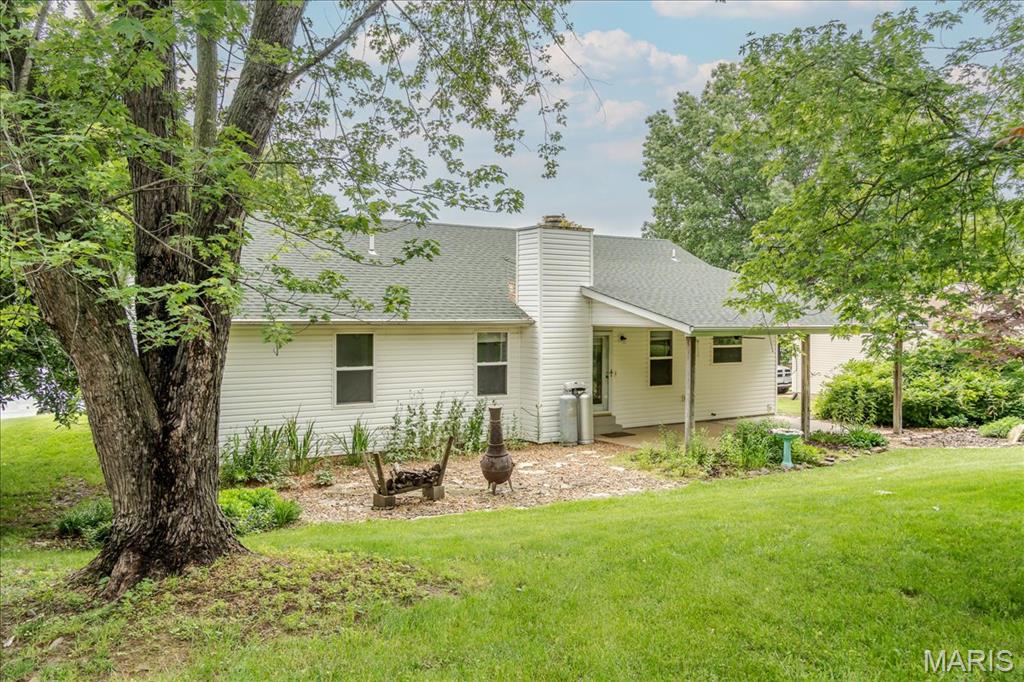 7736 Meadow View Circle
