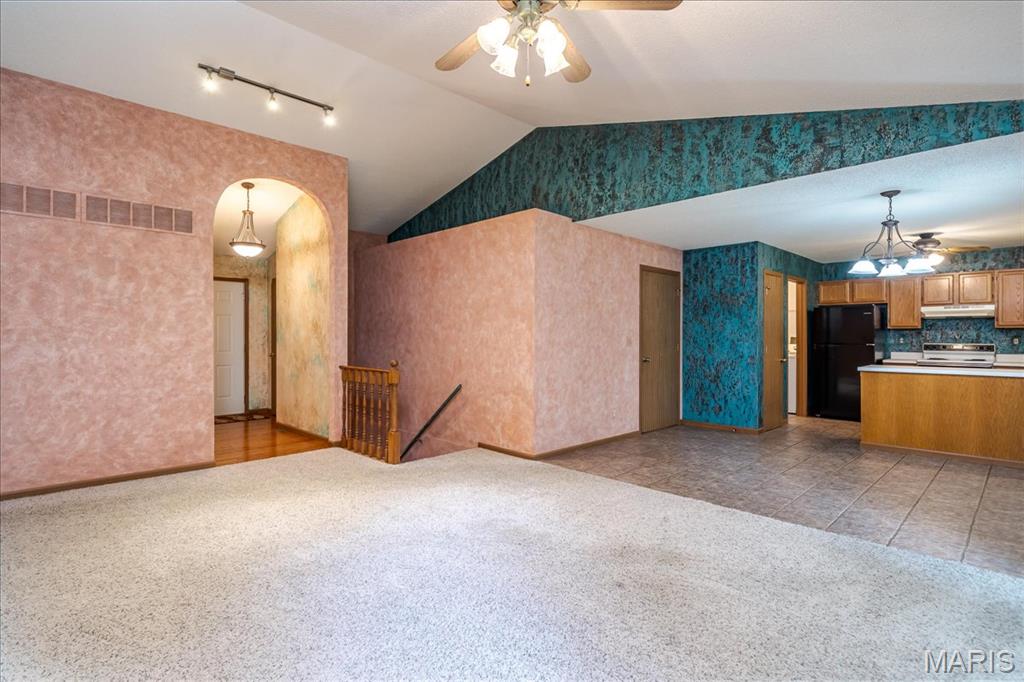 7736 Meadow View Circle