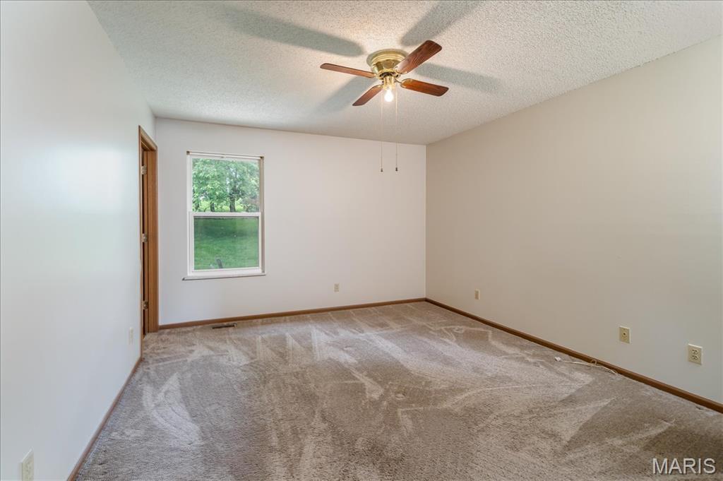 7736 Meadow View Circle