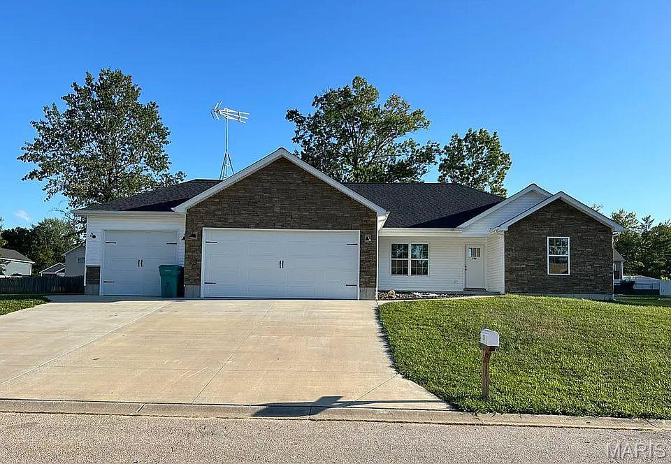 256 Peach Tree Lane