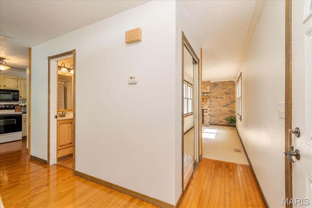 25 Whispering Oaks Drive